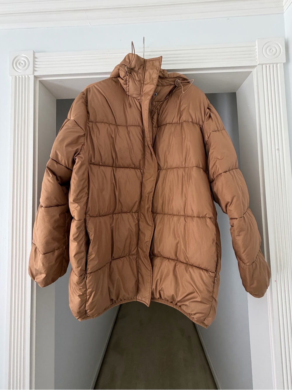 H&M Women's Tan Puffy Quilted Jacket